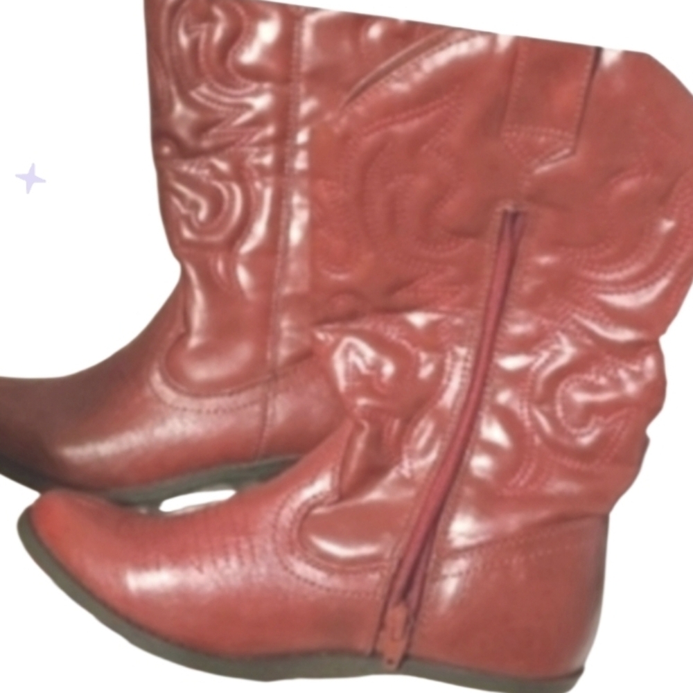New deep red size 5 cowgirl boots